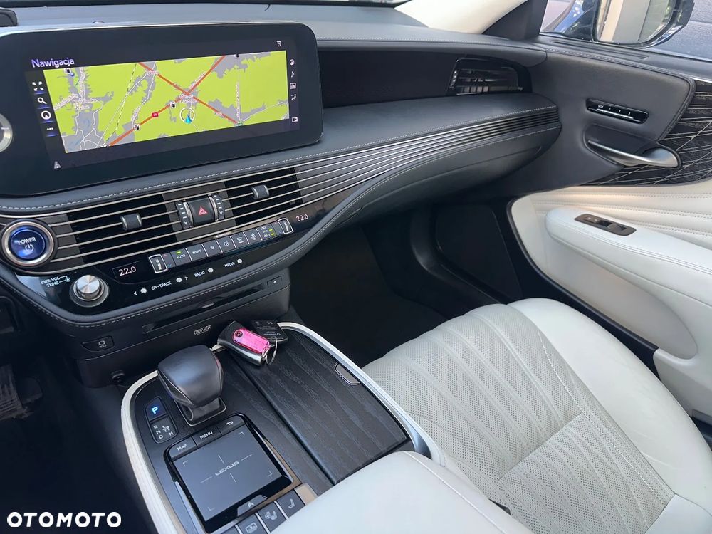 Lexus LS - 28