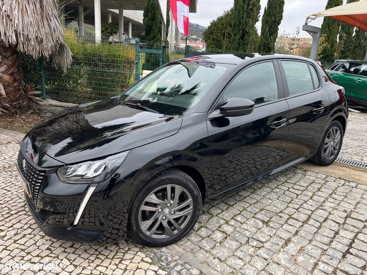 Peugeot 208 1.2 PureTech Active Pack - 12