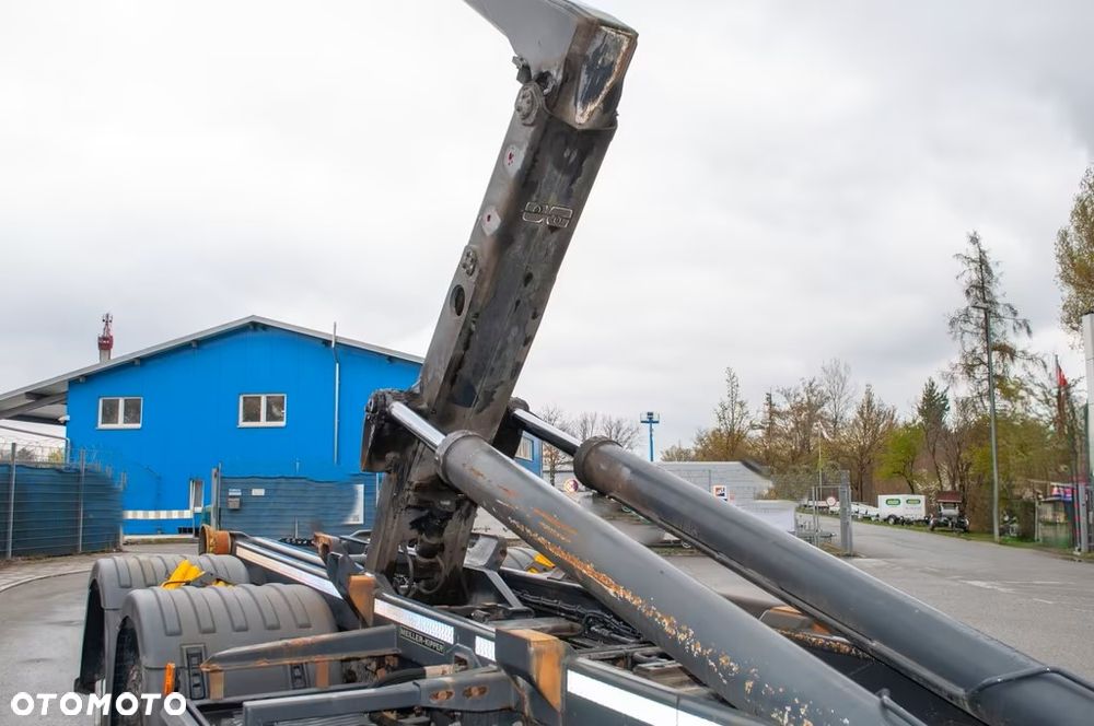 Scania G440 6x2 Hakowiec MEILLER / Oś skrętna podnoszona  / Euro 5/ - 5