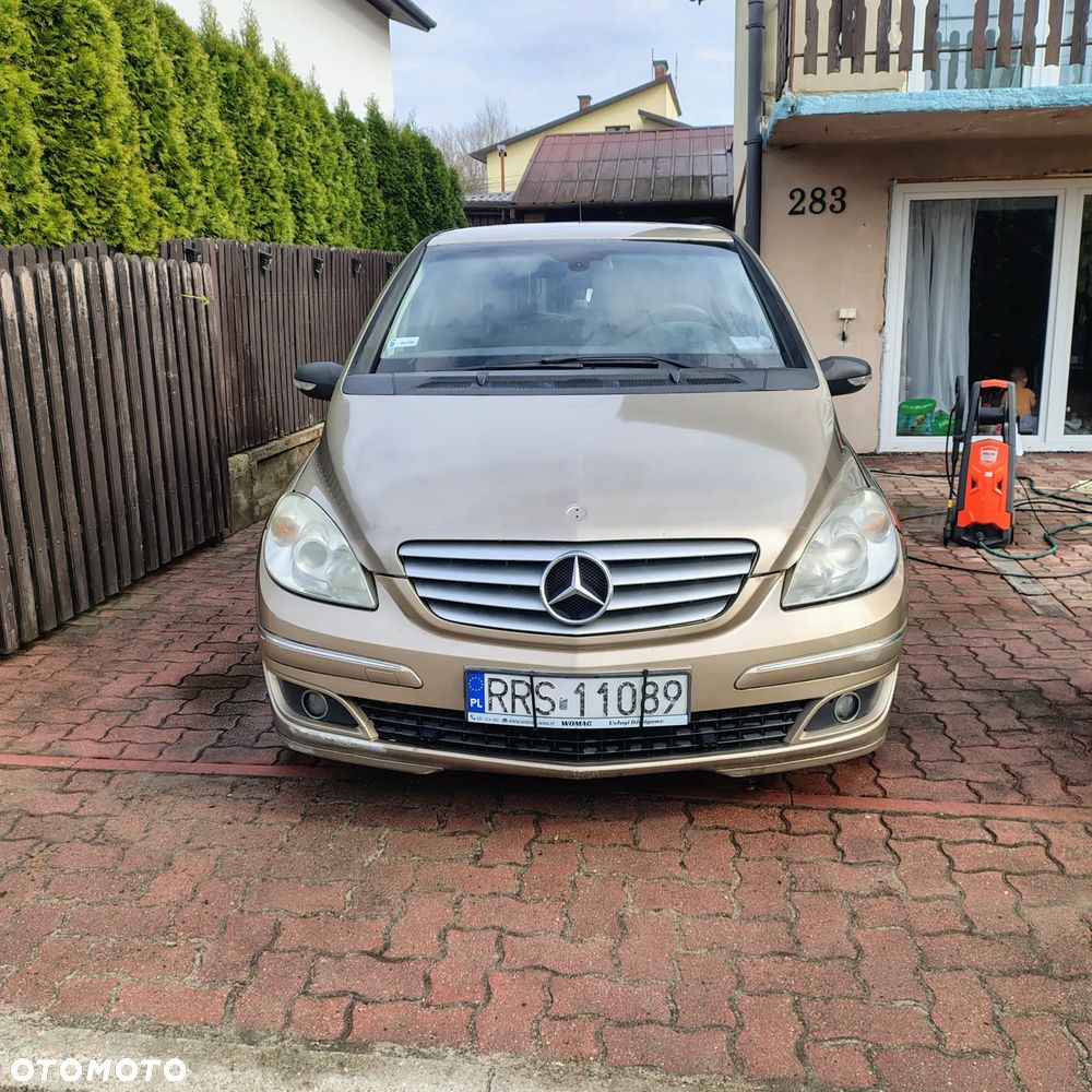 Mercedes-Benz Klasa B 200 CDI - 1