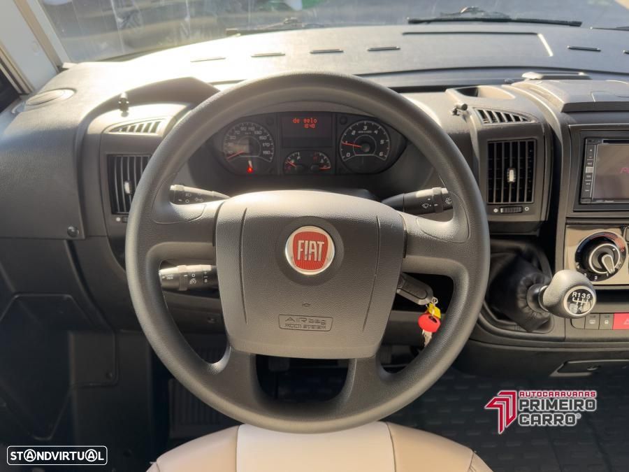 Rapido Serie 8F 880F cama central e basculante - 28