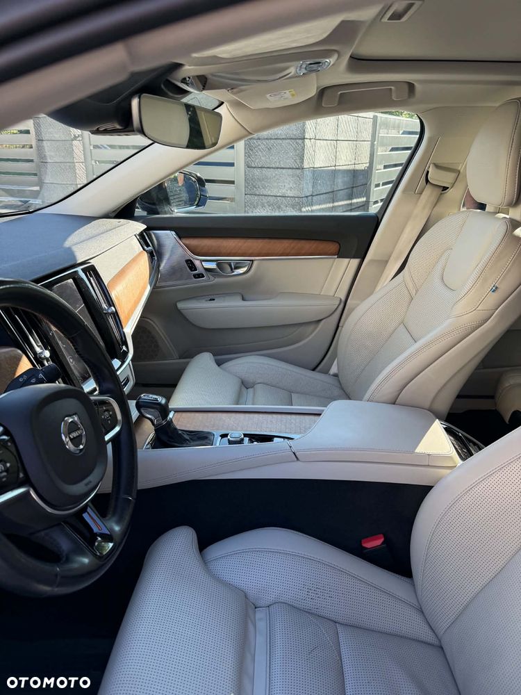Volvo S90 - 4