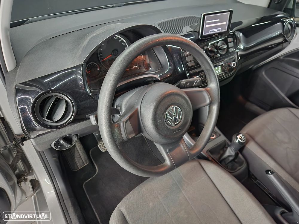 VW Up! 1.0 BlueMotion High - 6