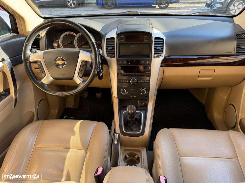 Chevrolet Captiva 2.0 VCDi Seven 7L - 16