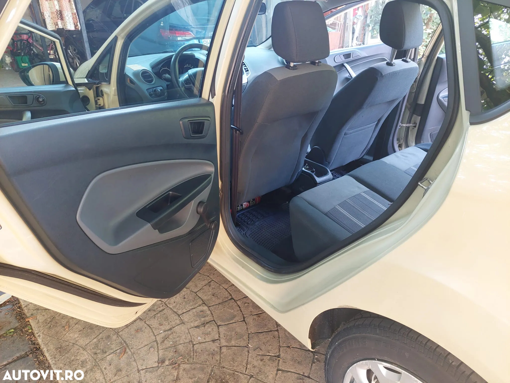 Ford Fiesta 1.25i Trend - 7