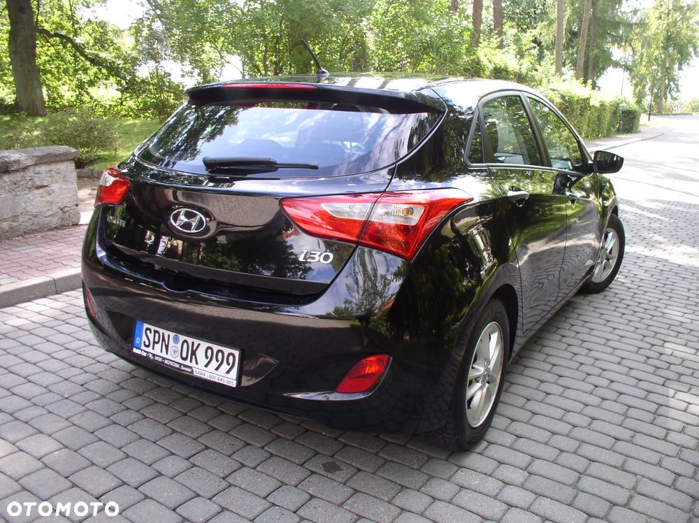 Hyundai i30 blue 1.4 Classic - 4