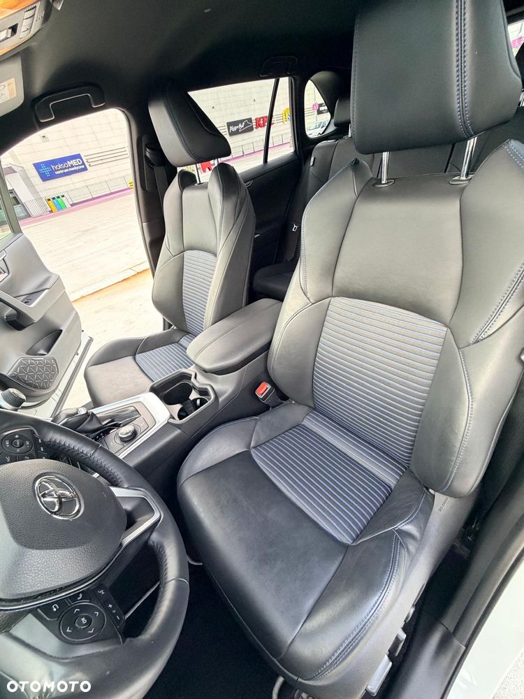 Toyota RAV4 2.5 Hybrid Black Edition by JBL 4x2 - 37