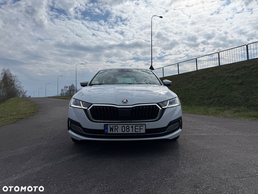 Skoda Octavia 2.0 TDI Style DSG - 2
