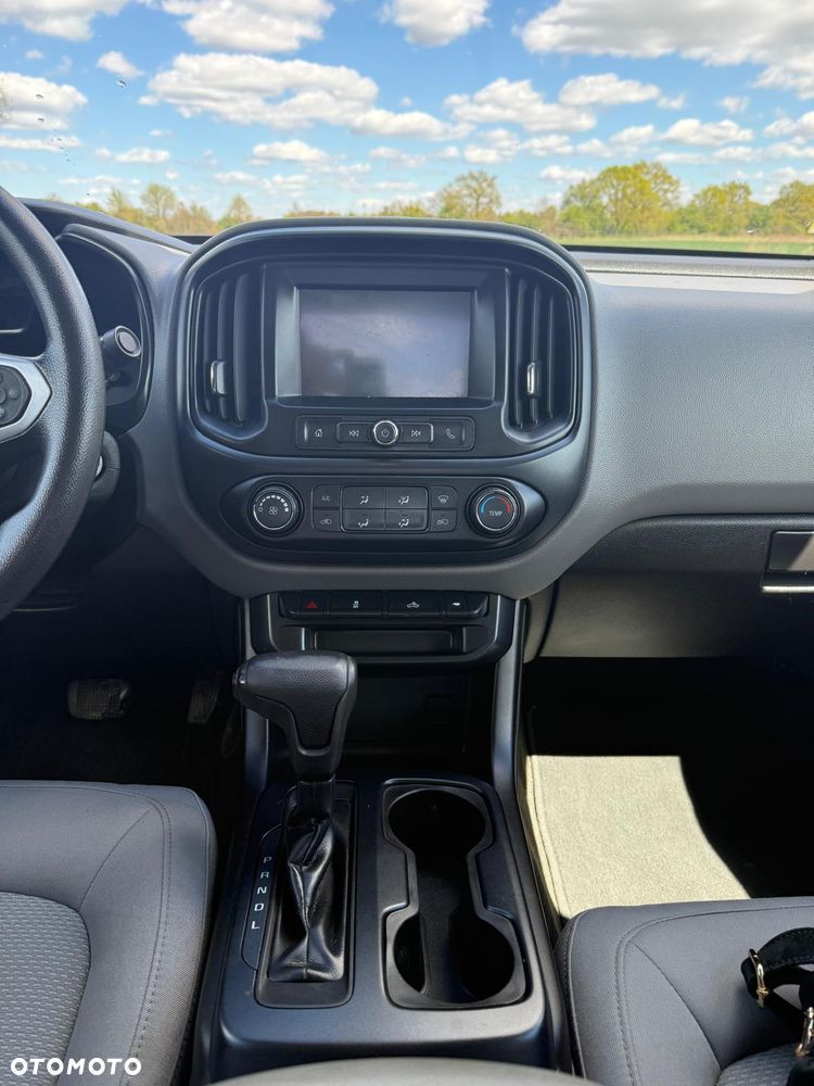 Chevrolet Colorado - 10
