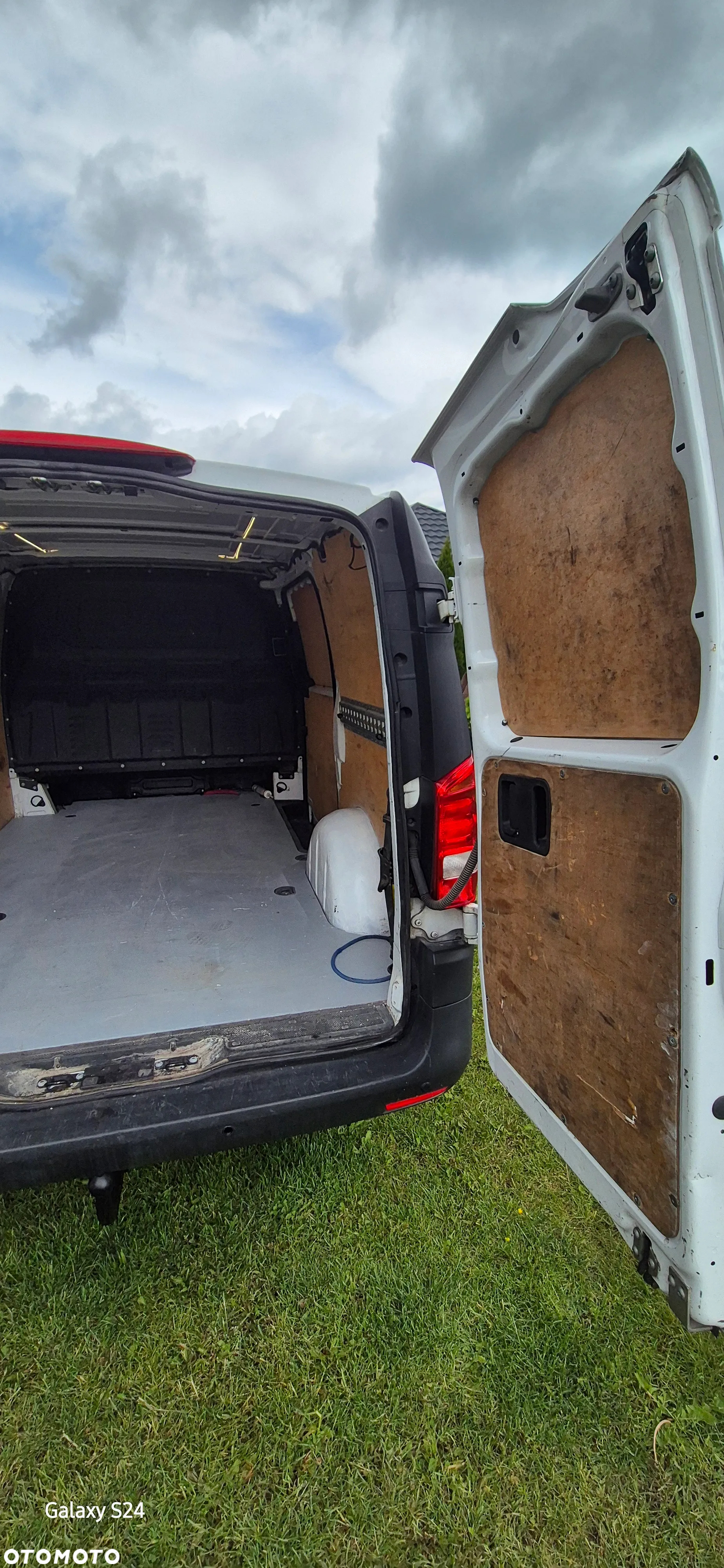 Mercedes-Benz Vito - 12