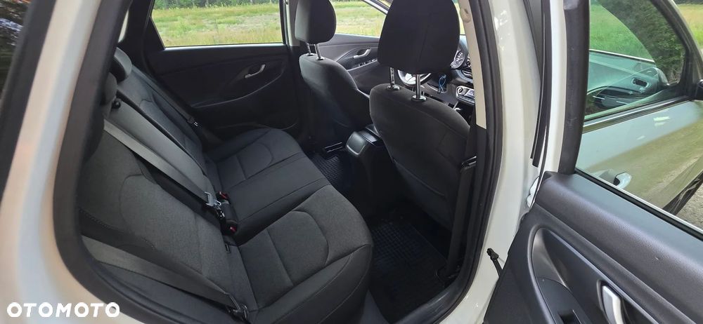 Hyundai i30 1.5 T-GDI 48V-Hybrid DCT EDITION 30+ - 21