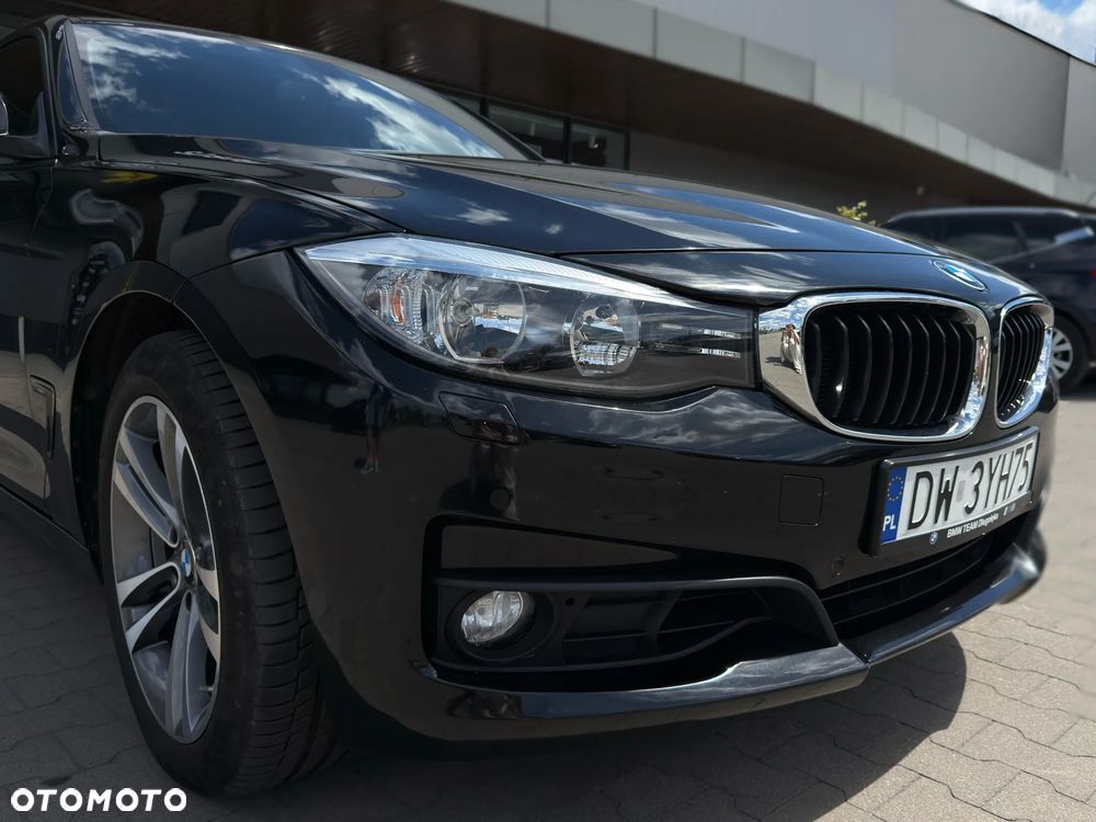 BMW 3GT 328i xDrive Sport Line - 4