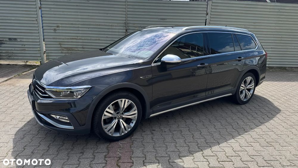 Volkswagen Passat Alltrack - 1