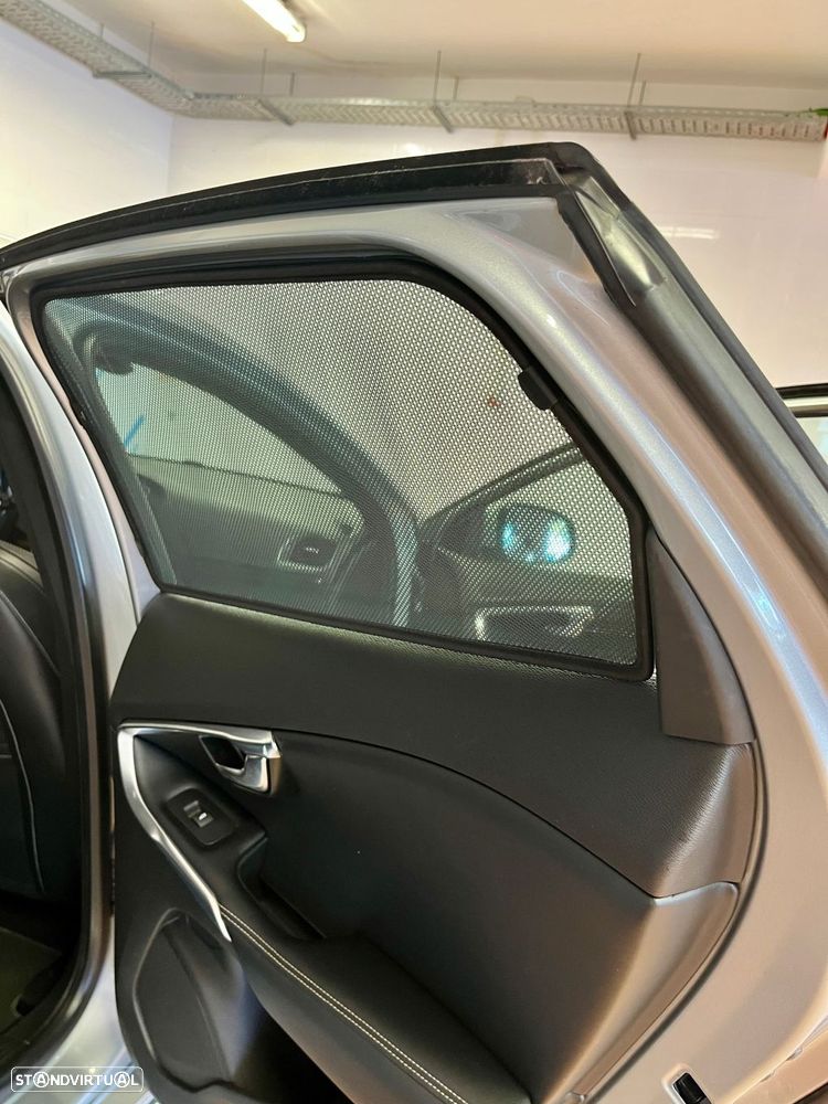 Volvo V40 2.0 D2 R-Design Momentum - 42