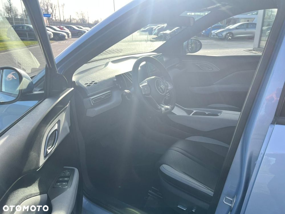 BYD Dolphin Surf - 11