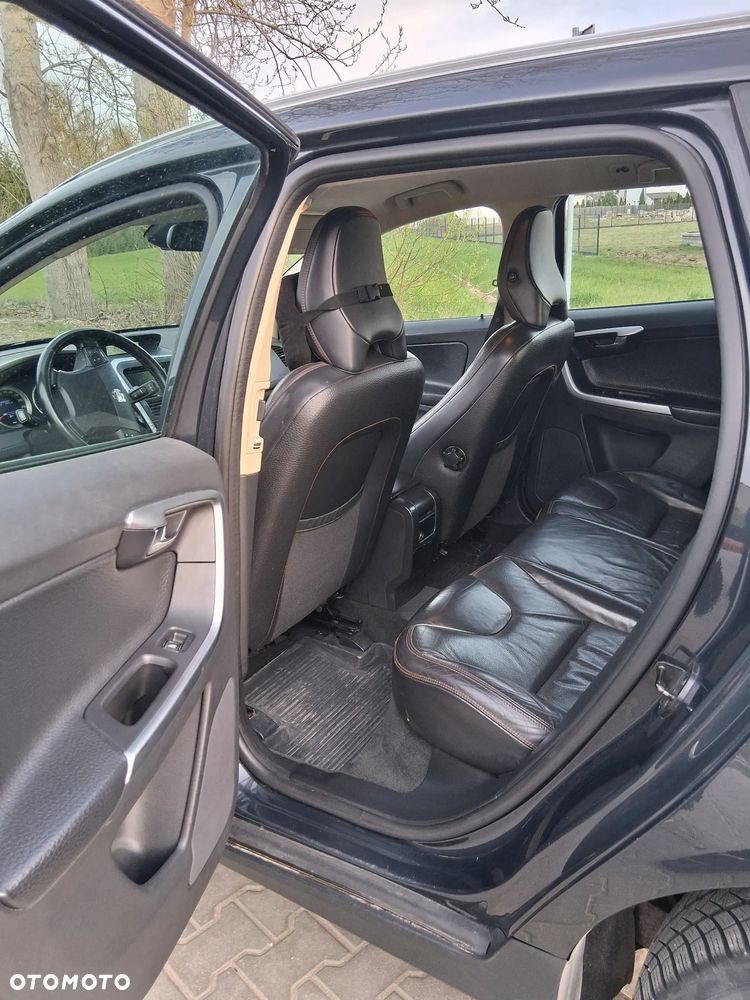 Volvo XC 60 2.4D AWD Summum - 9
