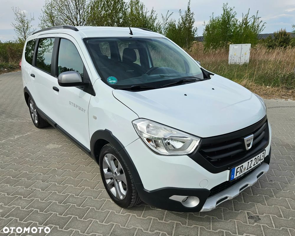 Dacia Lodgy dCi 110 Stepway - 11