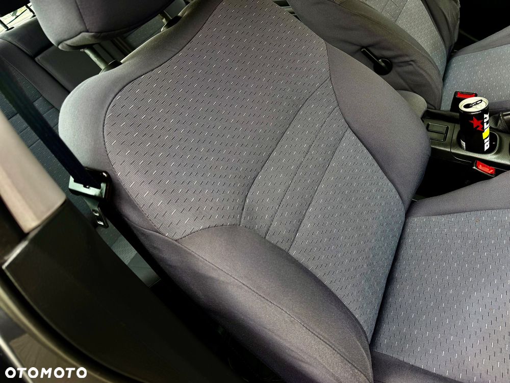 Nissan Primera - 23