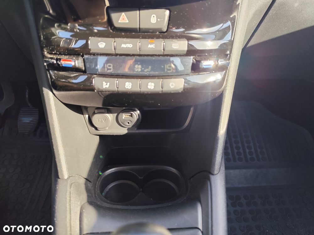 Peugeot 208 1.2 PureTech Active - 26