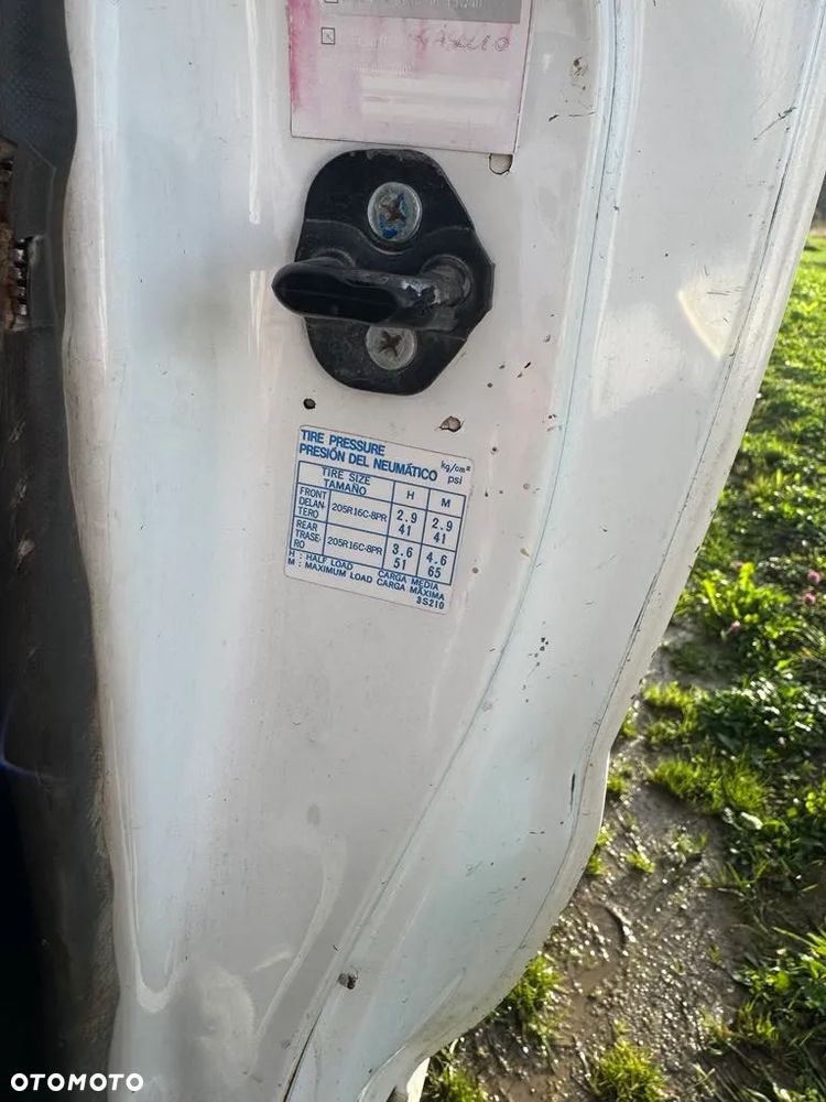 Nissan NP300 Pickup 2.5d SC Base - 16