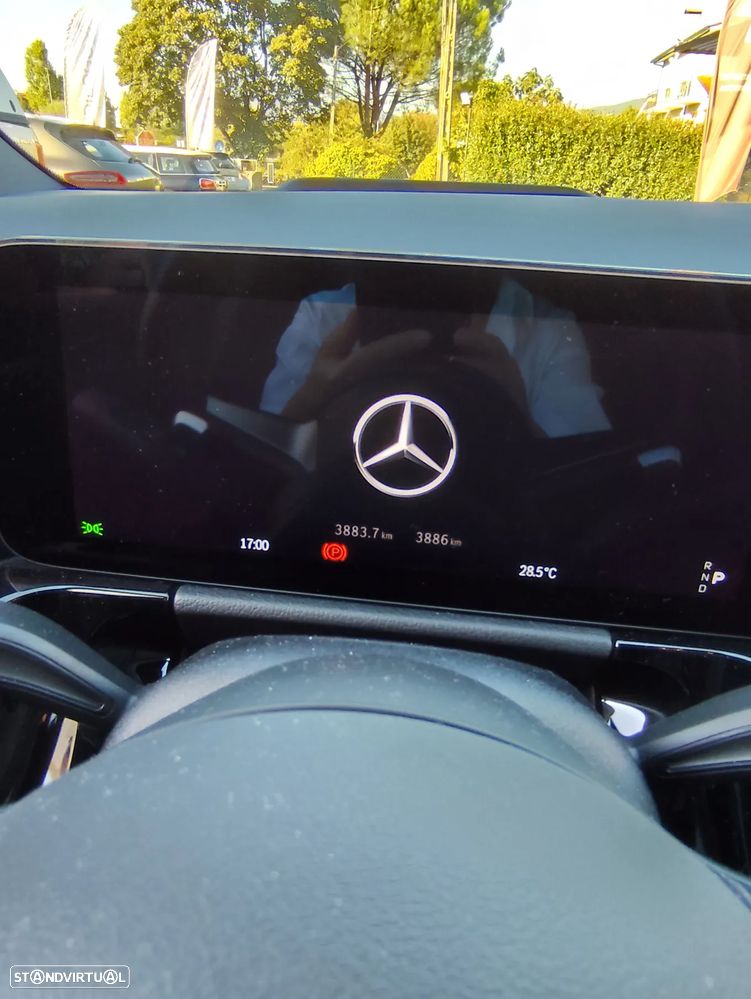 Mercedes-Benz GLA 250 e AMG Line - 16