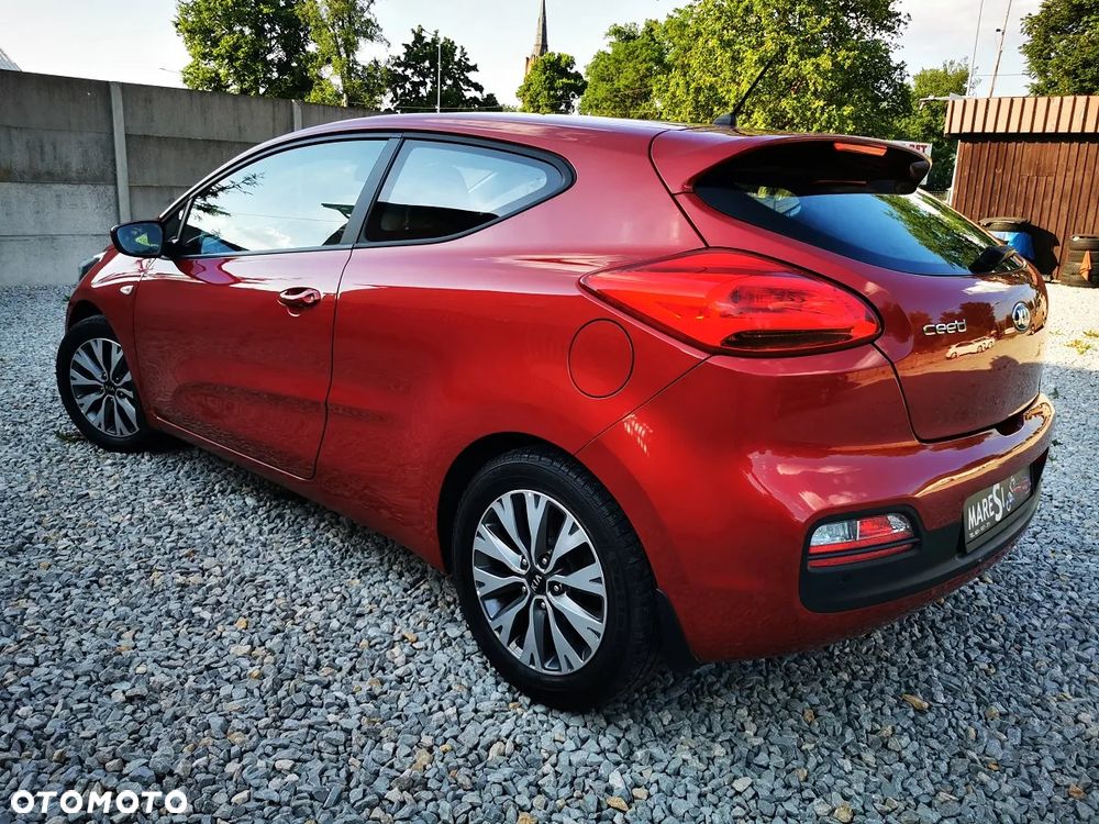 Kia ProCeed - 6