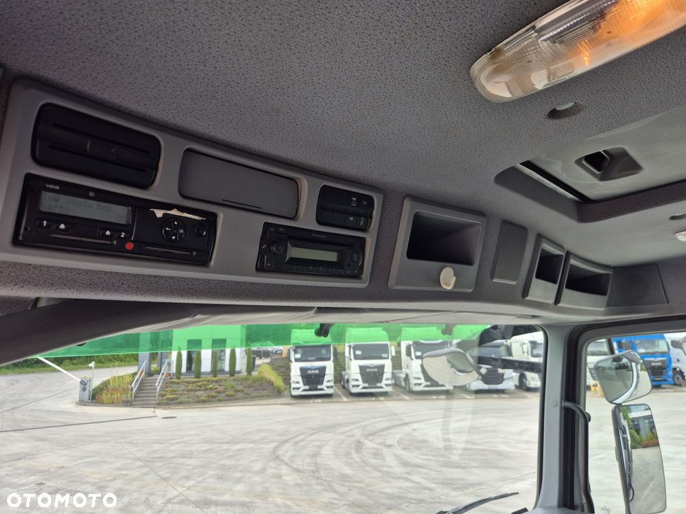 Mercedes-Benz ACTROS 3241 / HDS HIAB / RETARDER / 8x4/4 - 16