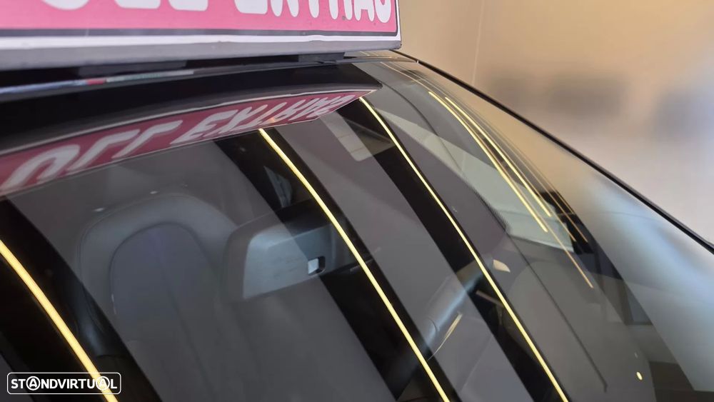 BMW 116 d Pack Desportivo M Auto - 29