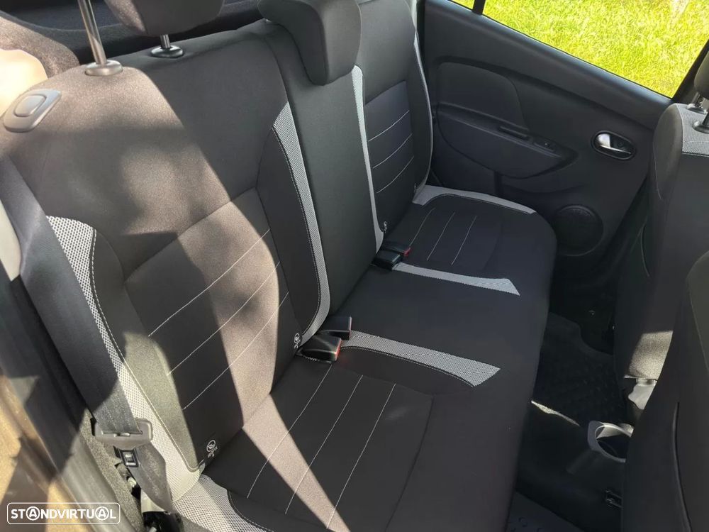 Dacia Sandero 0.9 TCe Stepway - 40