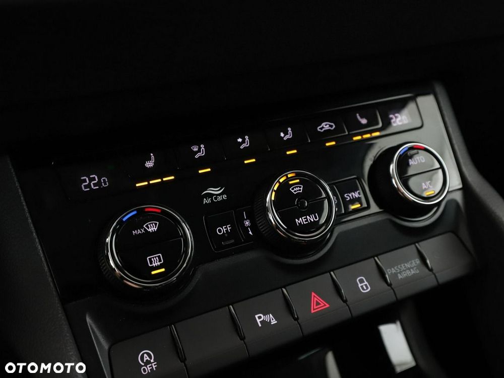 Skoda Karoq 1.5 TSI DSG Style - 29