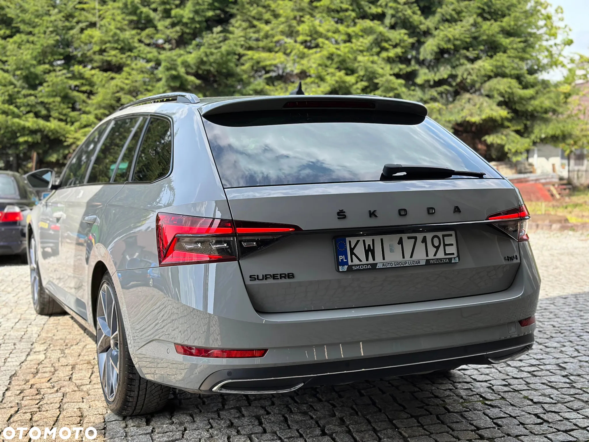 Skoda Superb 2.0 TDI SCR 4x4 Sportline DSG - 5
