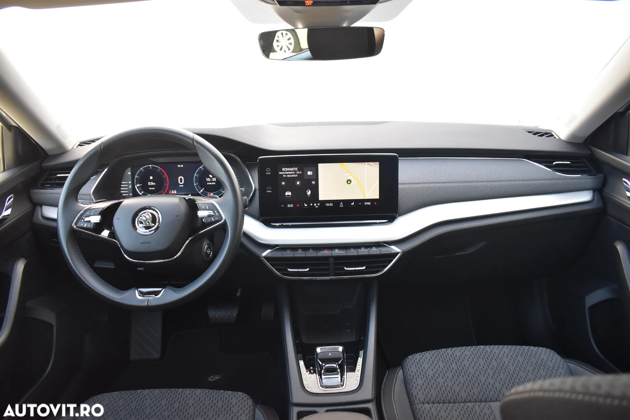 Skoda Octavia Combi 2.0 TDI DSG Style - 26