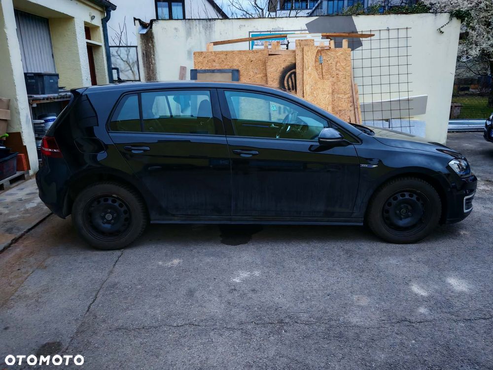 Volkswagen Golf - 3