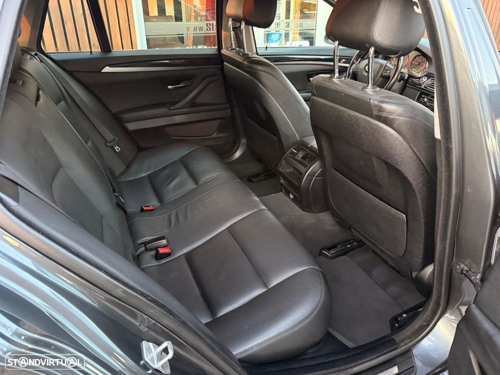 BMW 520 d Auto - 13
