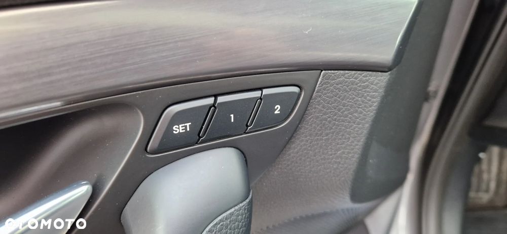 Hyundai i40 Kombi 1.7 CRDi DCT Premium - 15