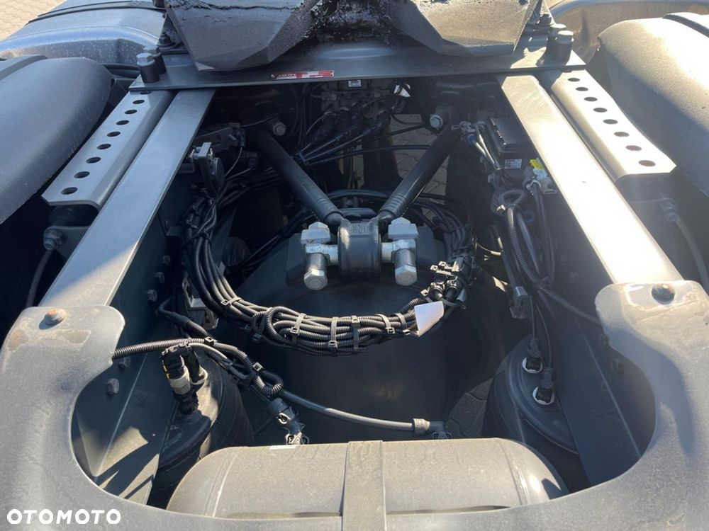 Scania S 500 A4x2NA Zawieszenie tył 4 poduszki - 13