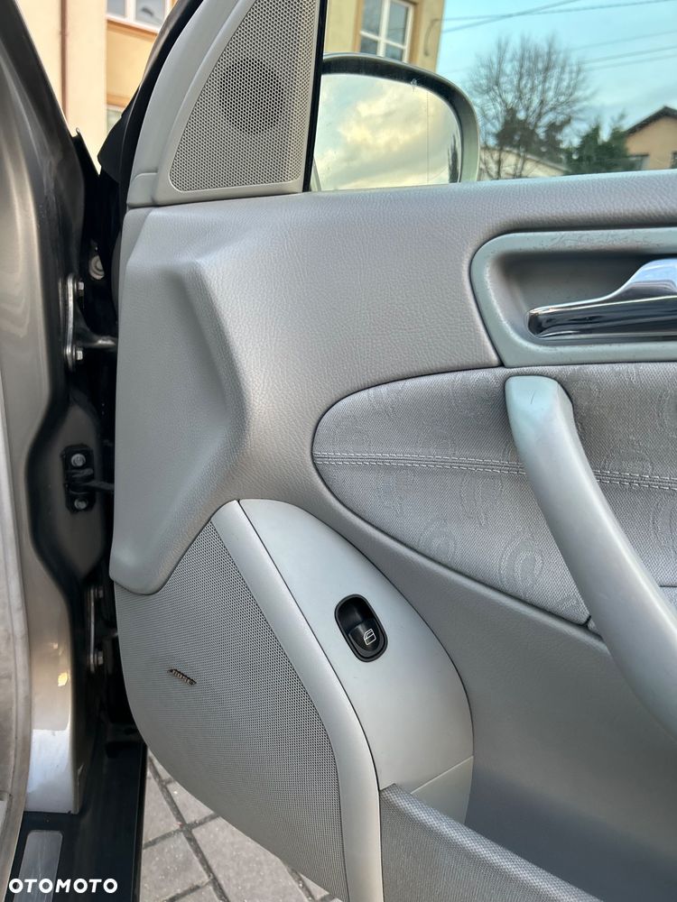 Mercedes-Benz Klasa C 200 T CDI Classic - 21