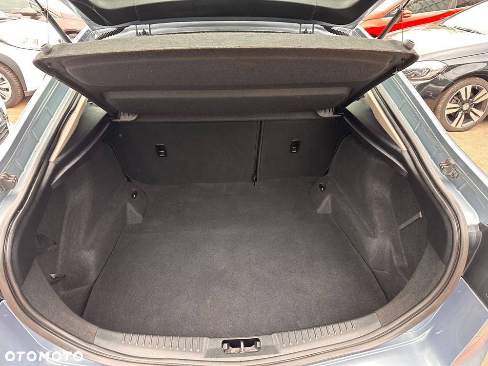 Ford Mondeo 1.6 Ambiente - 16