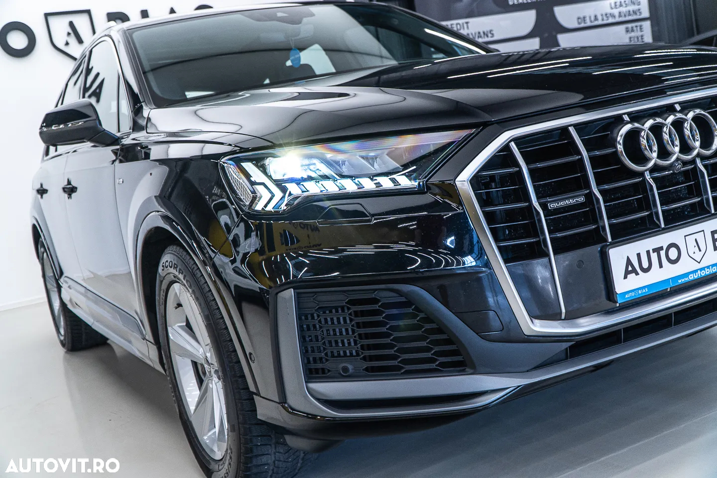 Audi Q7 55 TFSI e quattro Tiptronic PHEV S Line - 33