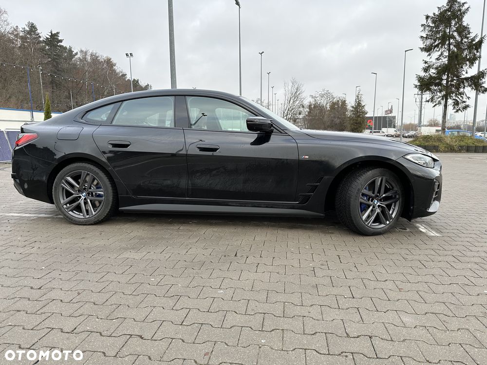 BMW i4 - 4