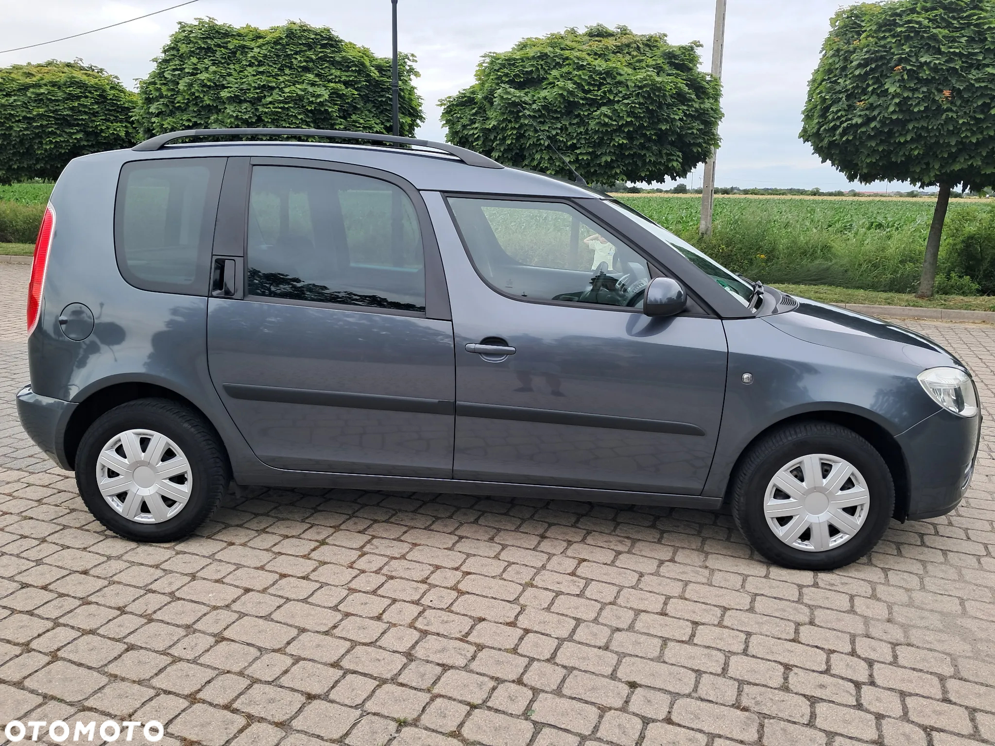 Skoda Roomster 1.4 16V Elegance - 9