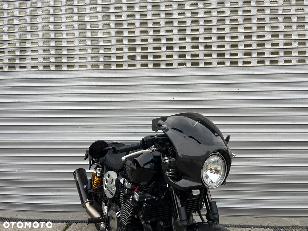 Yamaha XJR - 23