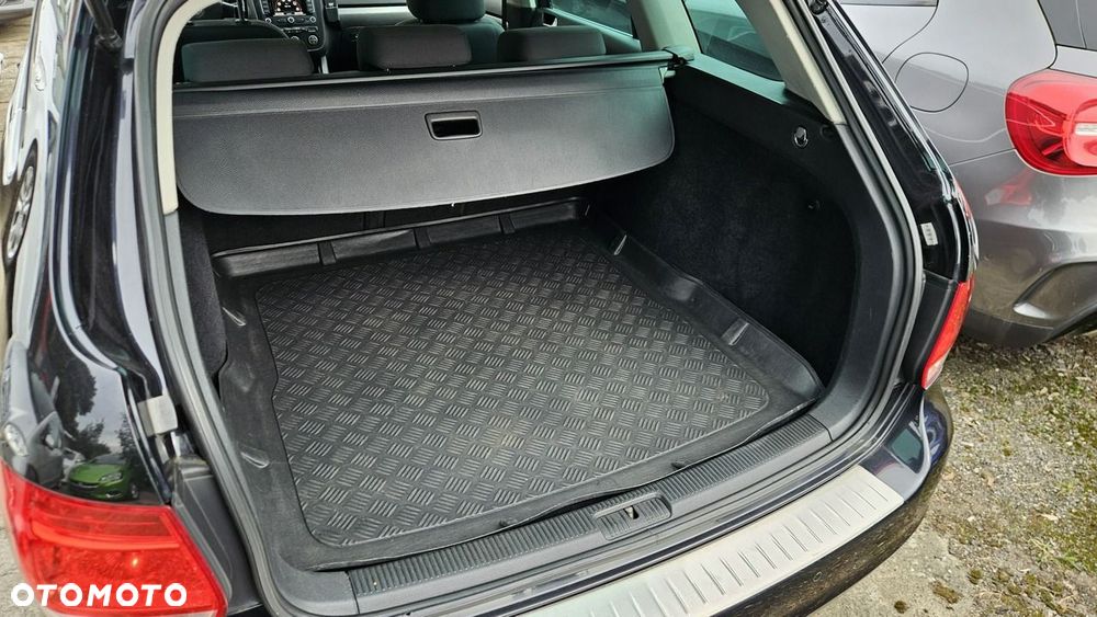 Volkswagen Golf 2.0 TDI DPF Highline - 20