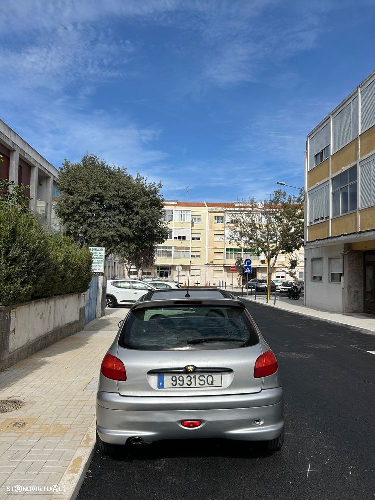 Peugeot 206 1.1 Color Line - 5