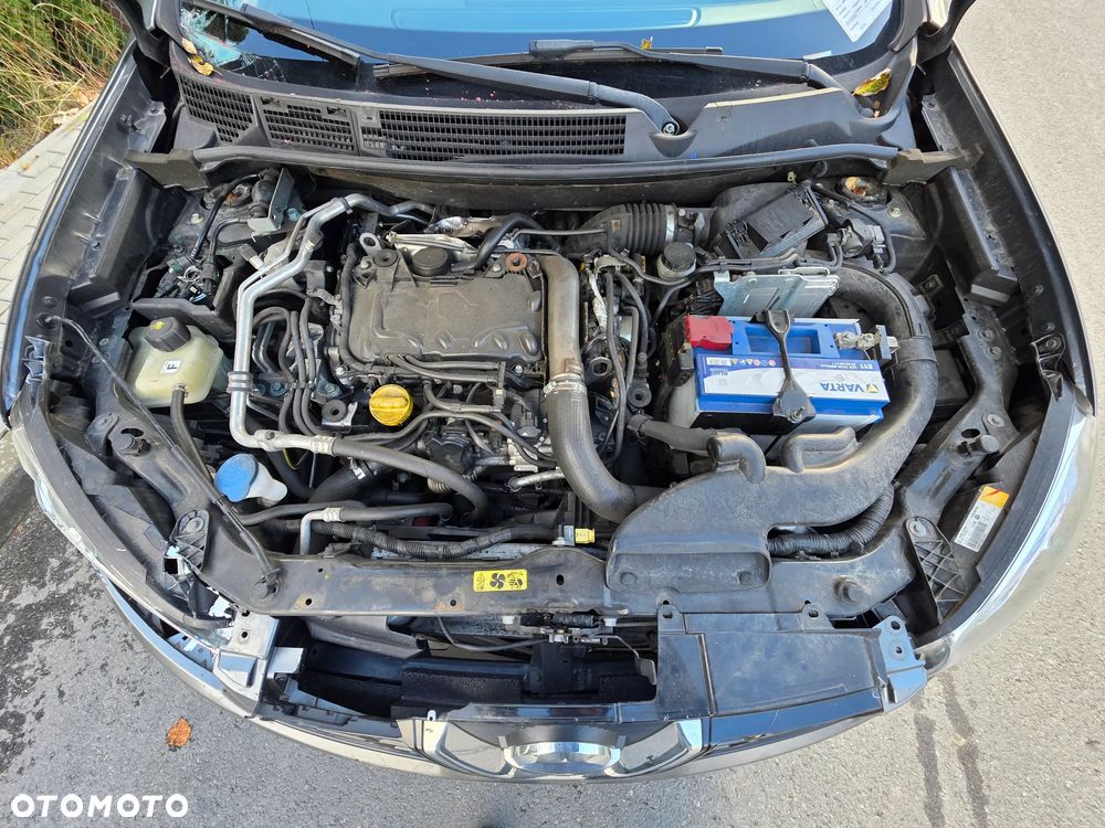 Nissan Qashqai 2.0 dCi 4 x 4 DPF tekna - 29