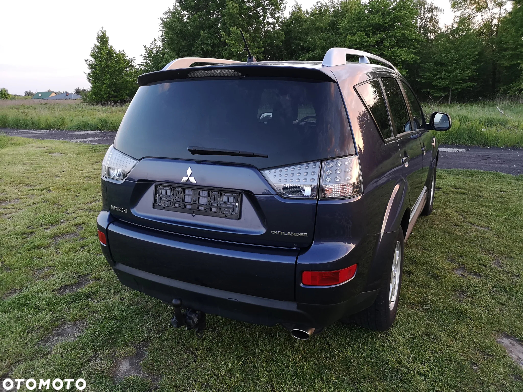Mitsubishi Outlander 2.4 Invite 2WD - 24