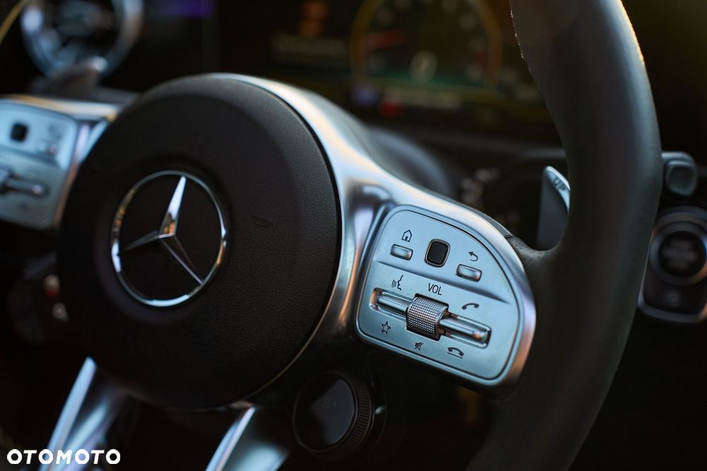 Mercedes-Benz CLA AMG 45 S 4-Matic 8G-DCT - 37