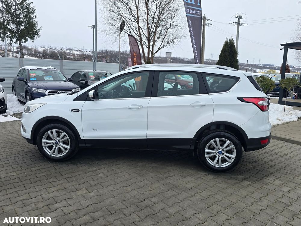 Ford Kuga 2.0 EcoBlue Aut. 4x4 TITANIUM - 2