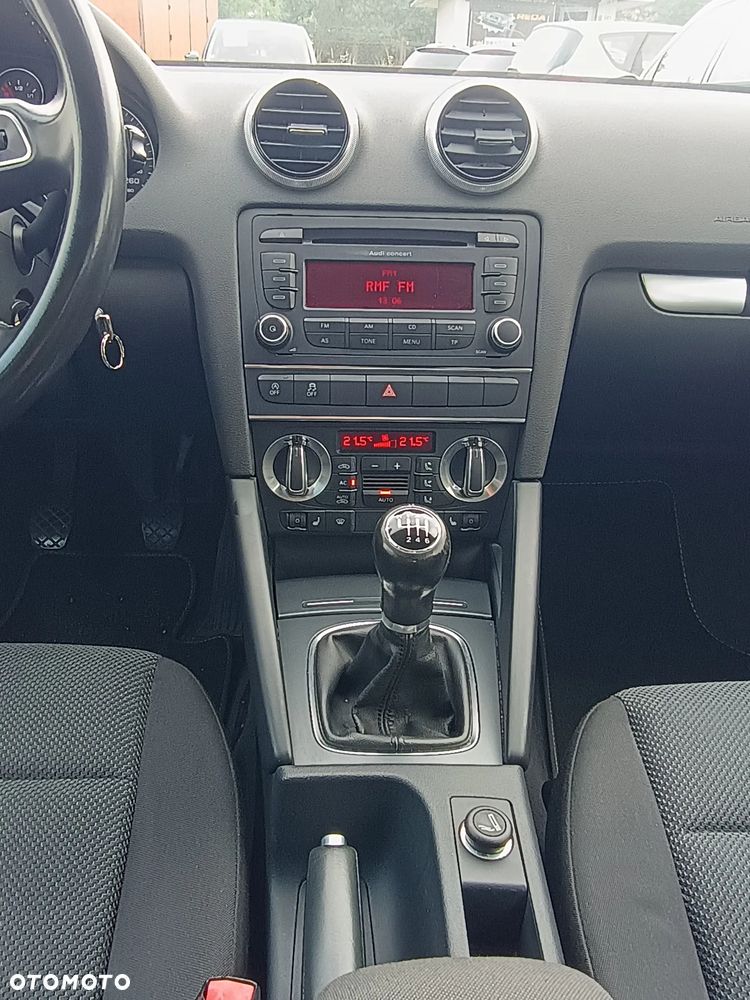 Audi A3 Sportback 1.2 TFSI Attraction - 6