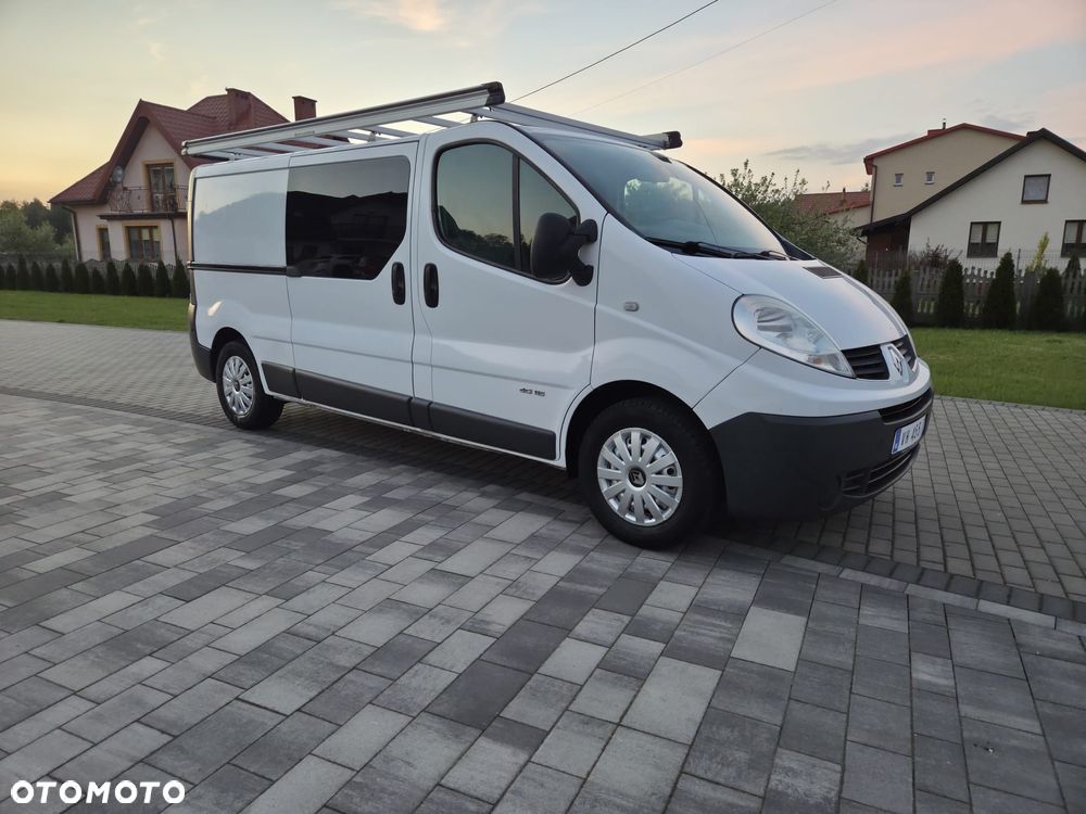 Renault TRAFIC LONG CLIMATRONIC TEMPOMAT ORYGINAŁ ZADBANY FULL OPCJA DOPOSAŻONY - 2